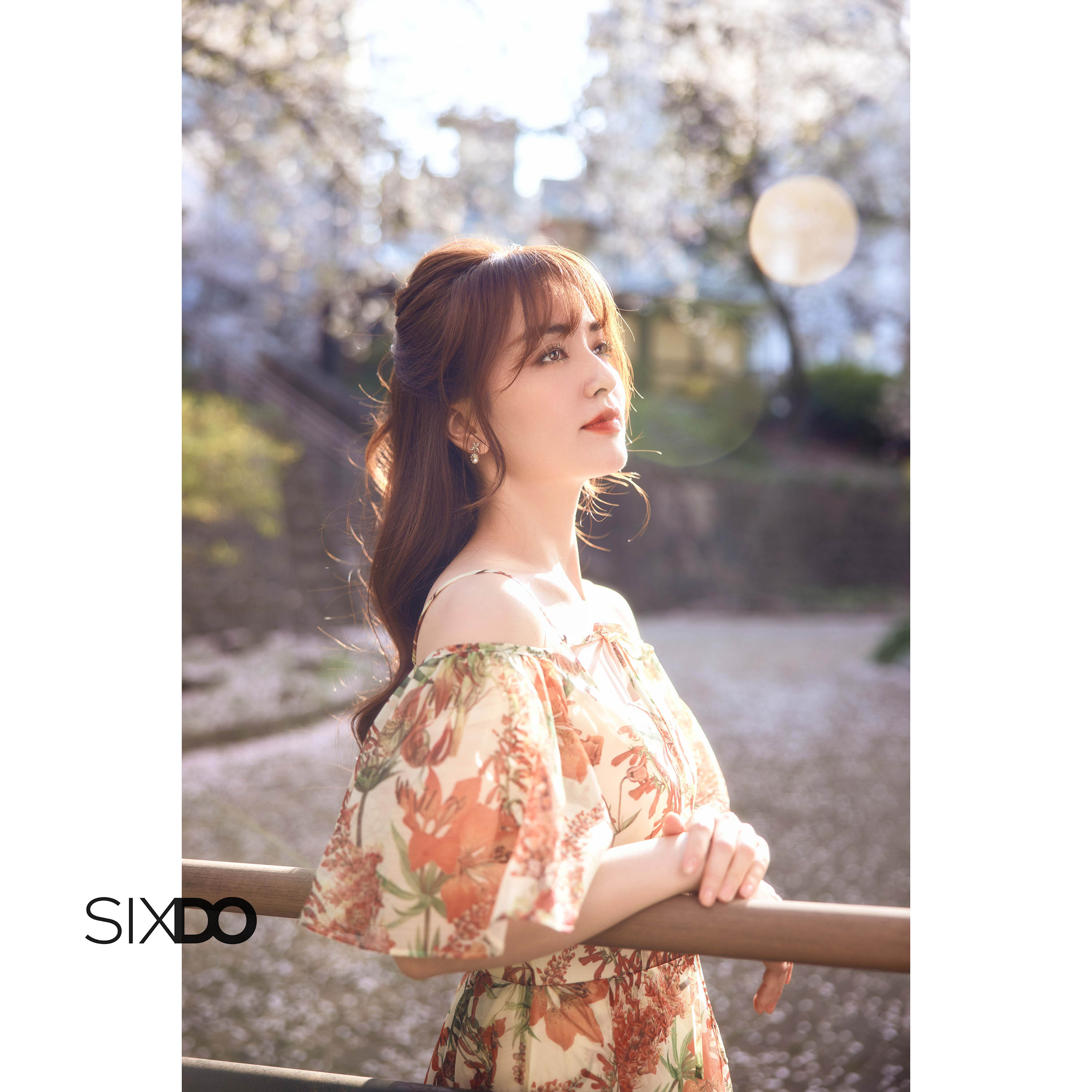 Đầm tơ hoa trễ vai SIXDO (Green Nuggets Floral Off-shoulder Midi Dress)
