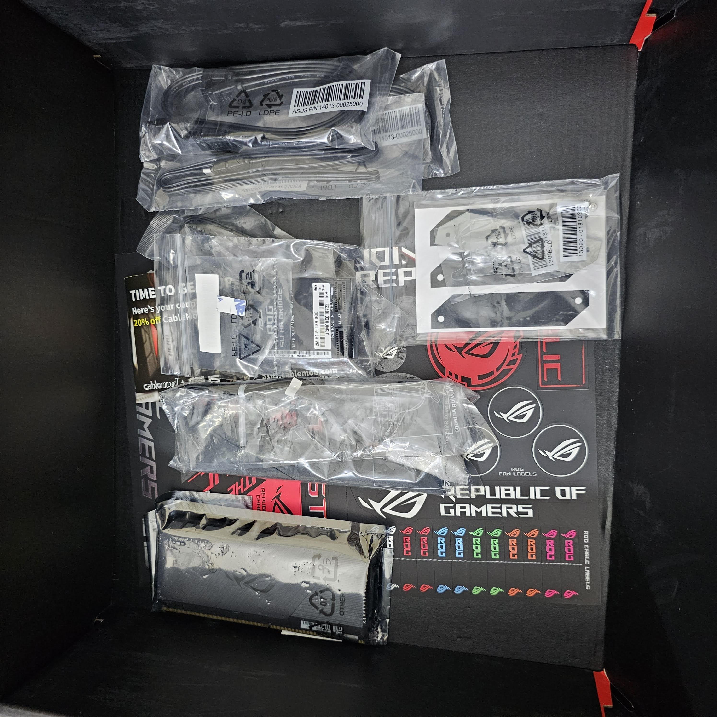 Main Asus ROG MAXIMUS XI APEX (Chipset Intel Z390/ Socket LGA1151/ None VGA )