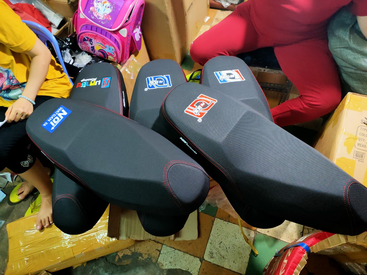 [HCM]yên gọt da thêu chữ thái