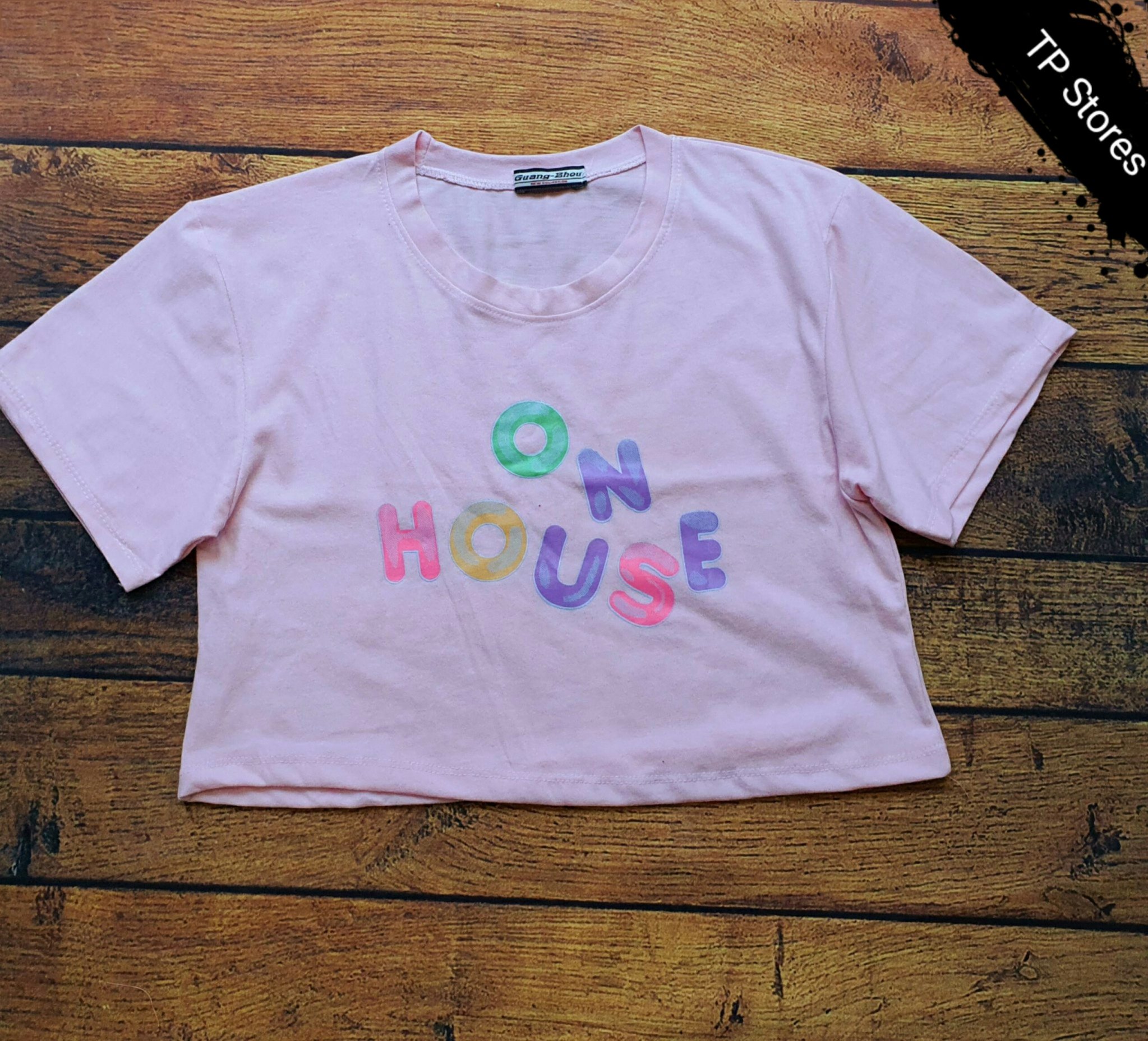 Áo croptop Nữ màu Hồng nhạt (in ON HOUSE)