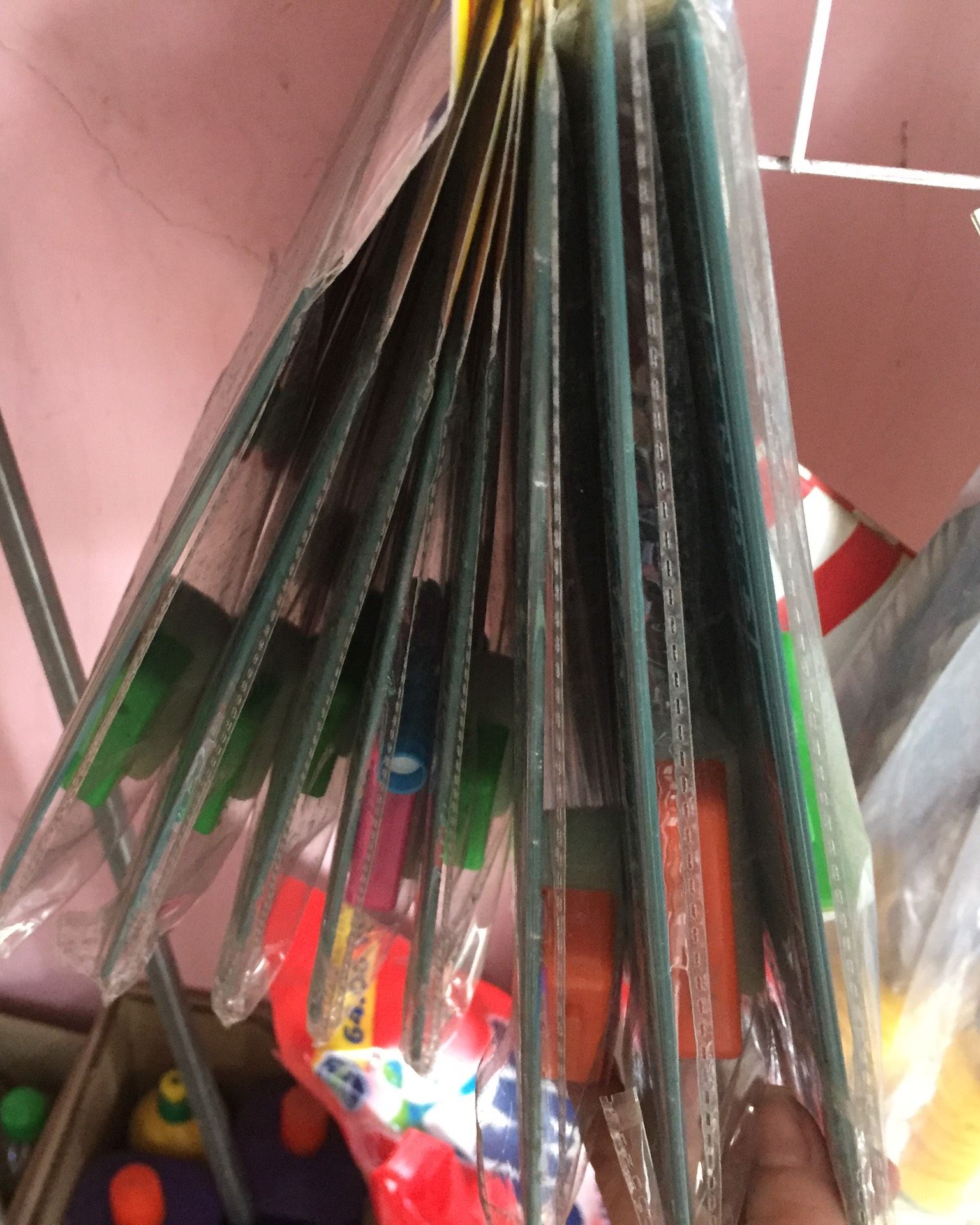 Bảng Học Sinh HANSON Màu Xanh A4 BCL-012 [TẶNG KÈM MÚT LAU BẢNG + BÚT KẸP PHẤN]