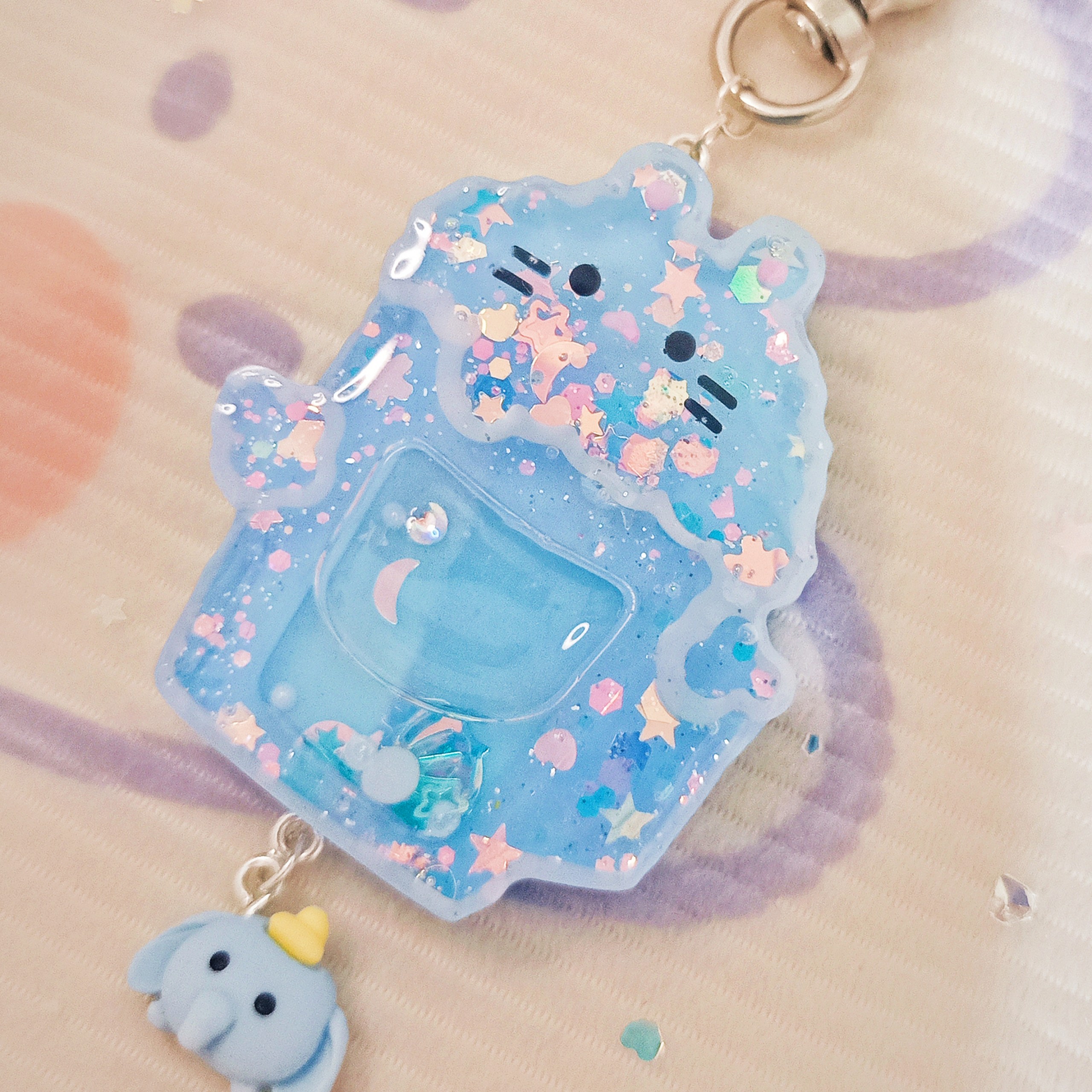 Móc khóa resin hình thú handmade