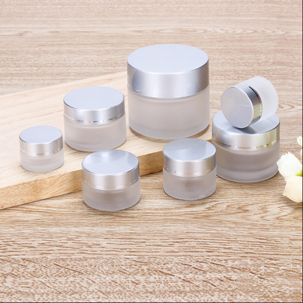 Bộ 50 Hũ thủy tinh 30g thân NÂU nắp ĐEN chiết kem, Hủ thủy tinh đựng mỹ phẩm du lịch