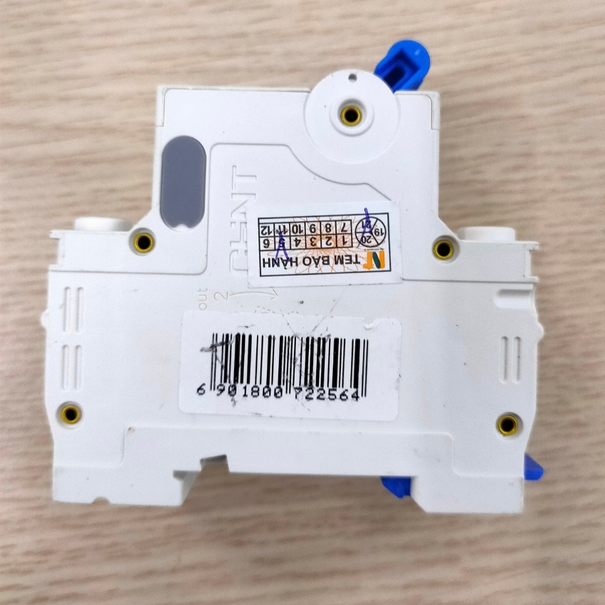 Attomat CHINT 2P32A NXB2-32