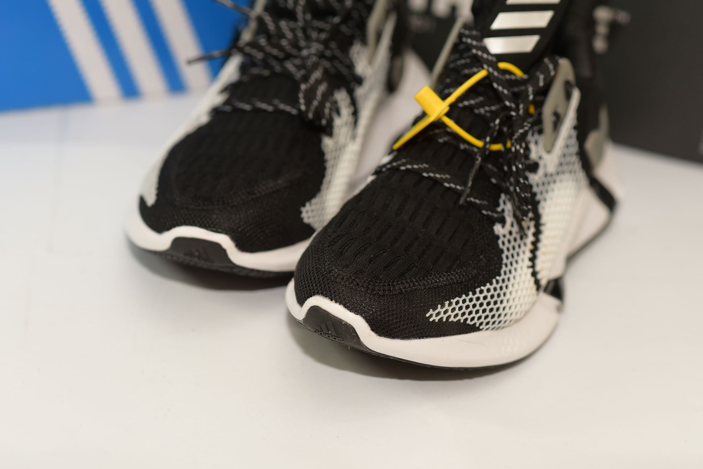 [Siêu Sale] Giày Sneaker Nam Nữ Alphabounce Đen Đế Trắng (Fullbox+ Tặng hộp bảo vệ box)