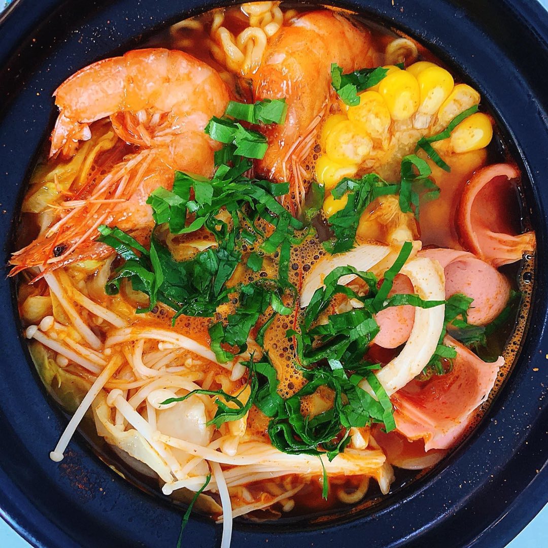Nồi đất 8 inch dùng kho cá, nấu mỳ cay