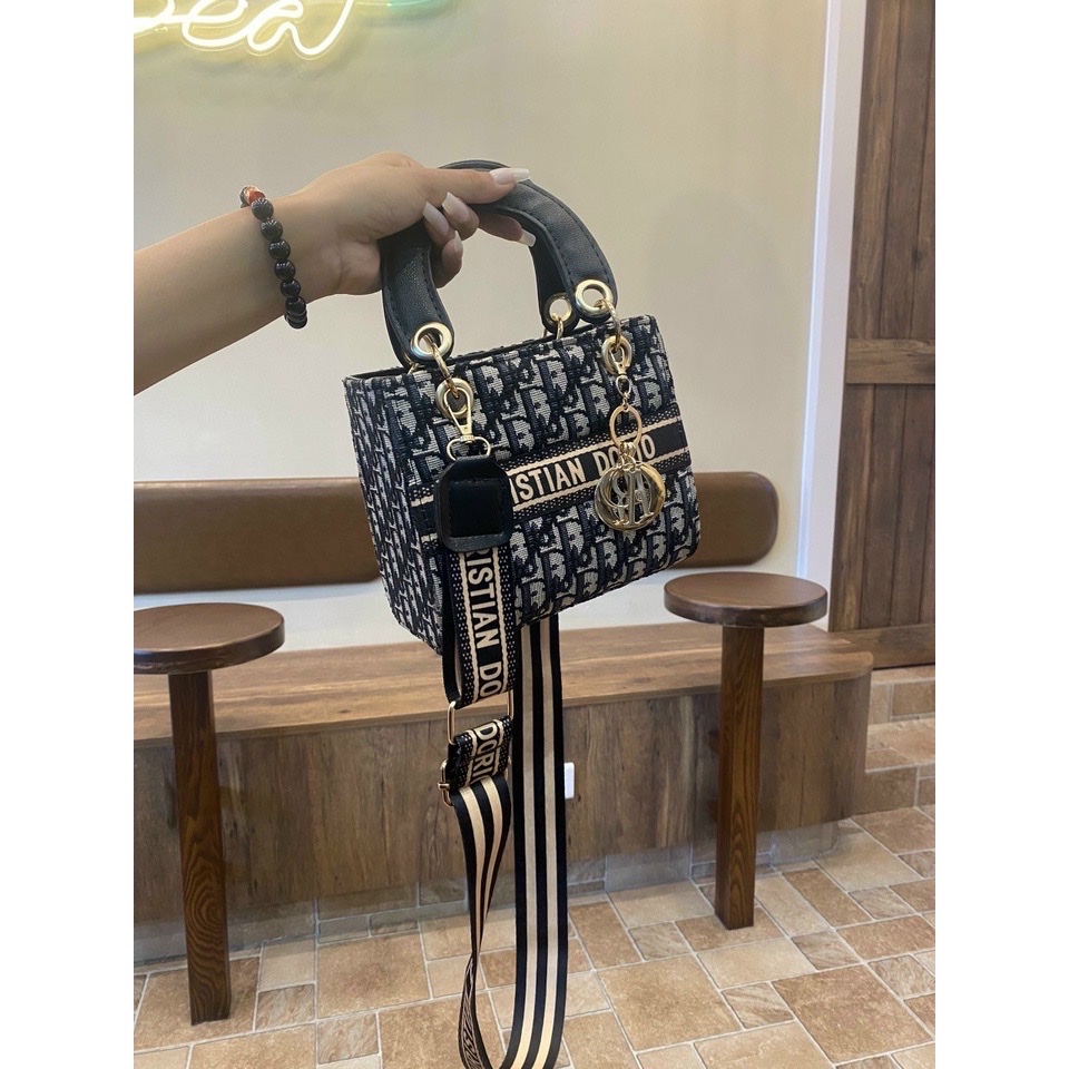 Túi vuông túi thổ cẩm Di-0R  size 18