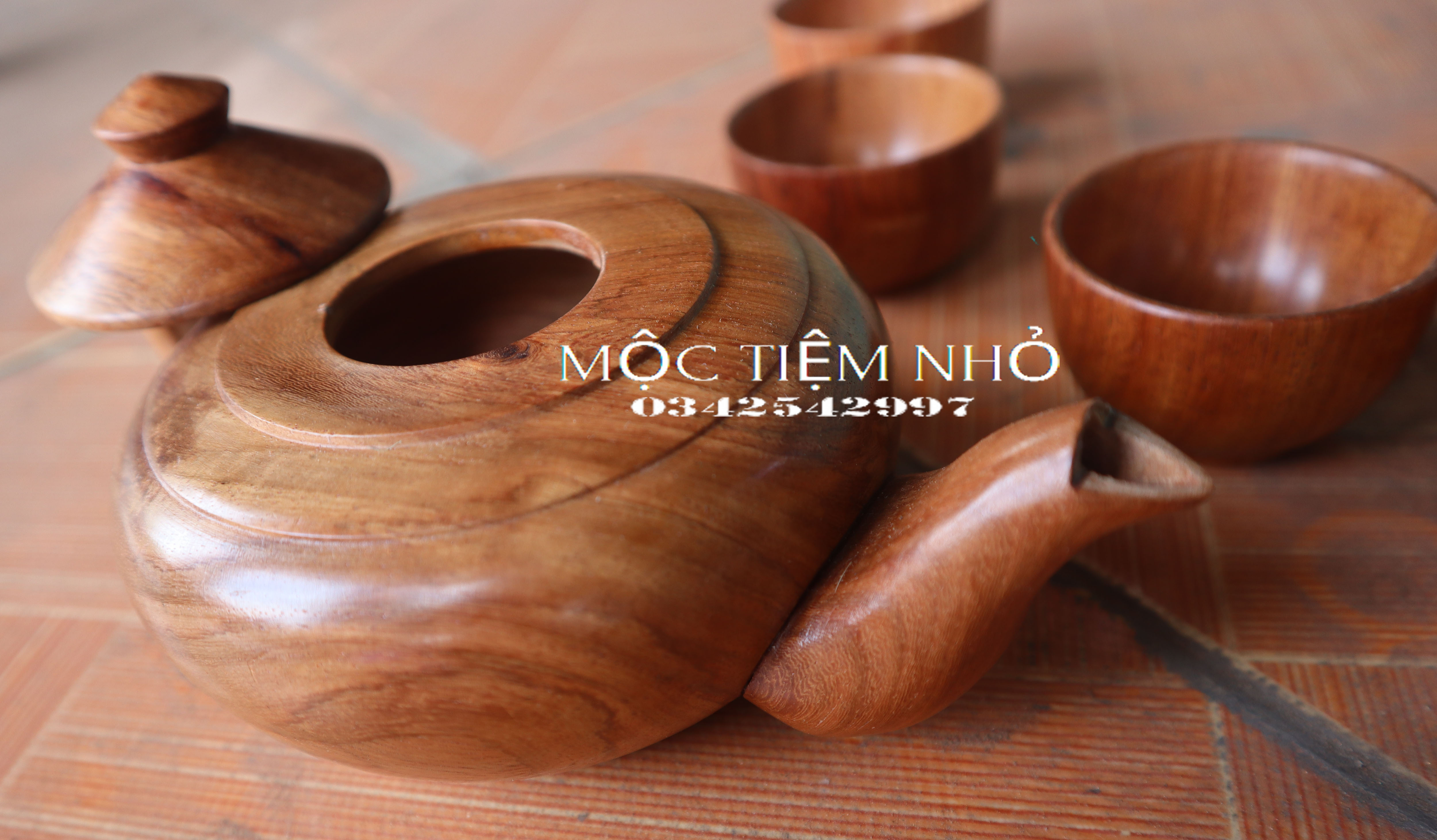 Bộ ấm chén gỗ hương nguyên khối