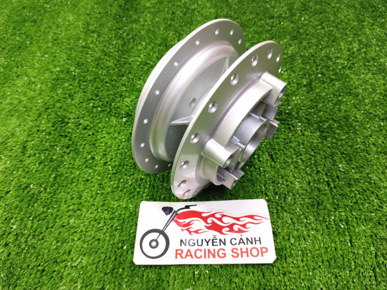 Đùm sau Exciter 135 - Mạnh Tú MTS