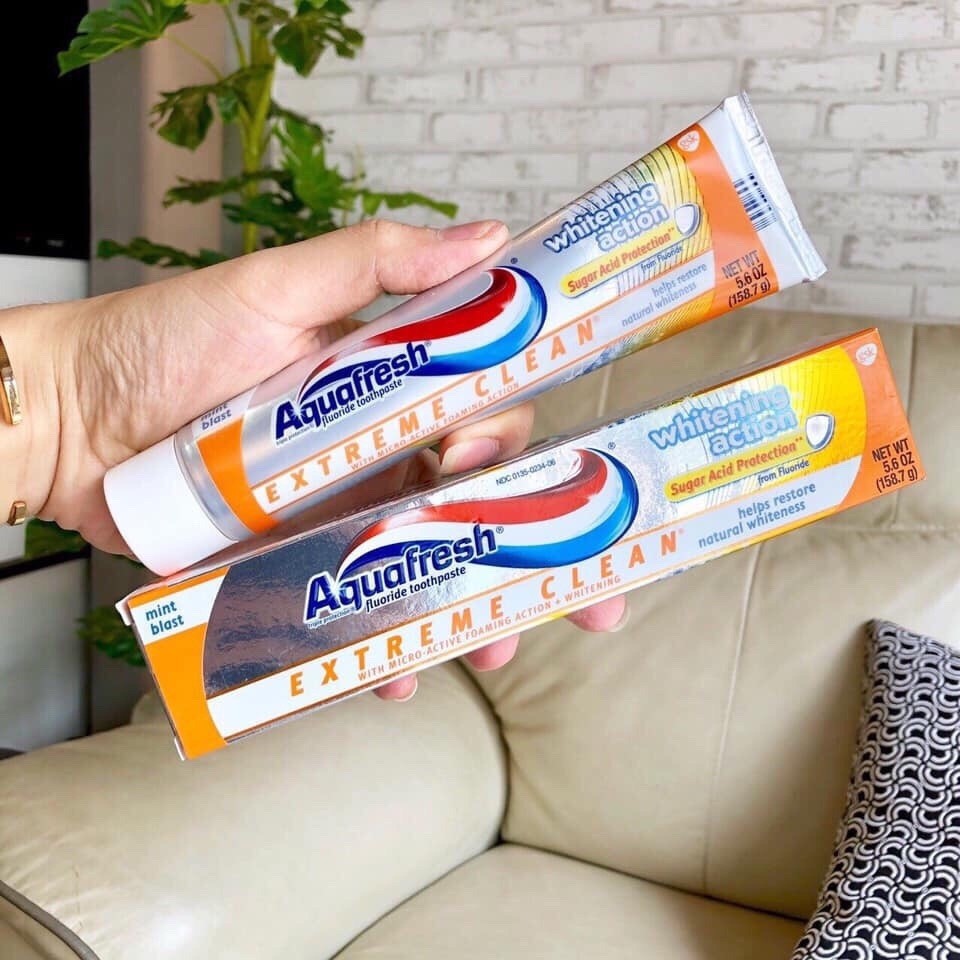 KEM ĐÁNH RĂNG AQUAFRESH WHITENING ACTION