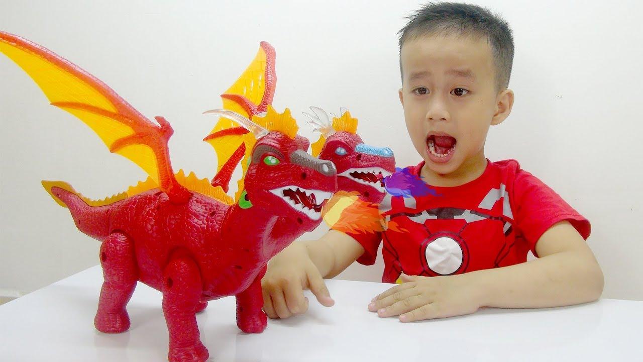Khủng long 2 đầu biết kêu và đẻ trứng
