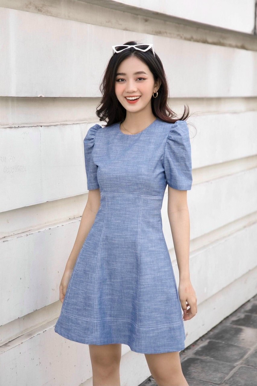 ĐẦM XÒE XANH VAI NHÚN
