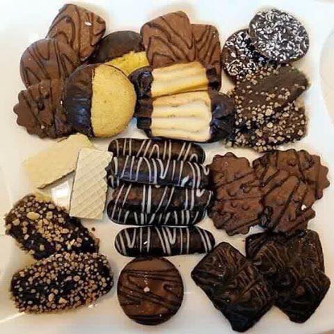 (siêu rẻ) Hộp bánh COMPOSITION LAMBERTZ  Đức siêu to 1000g/ 2 khay siêu ngon