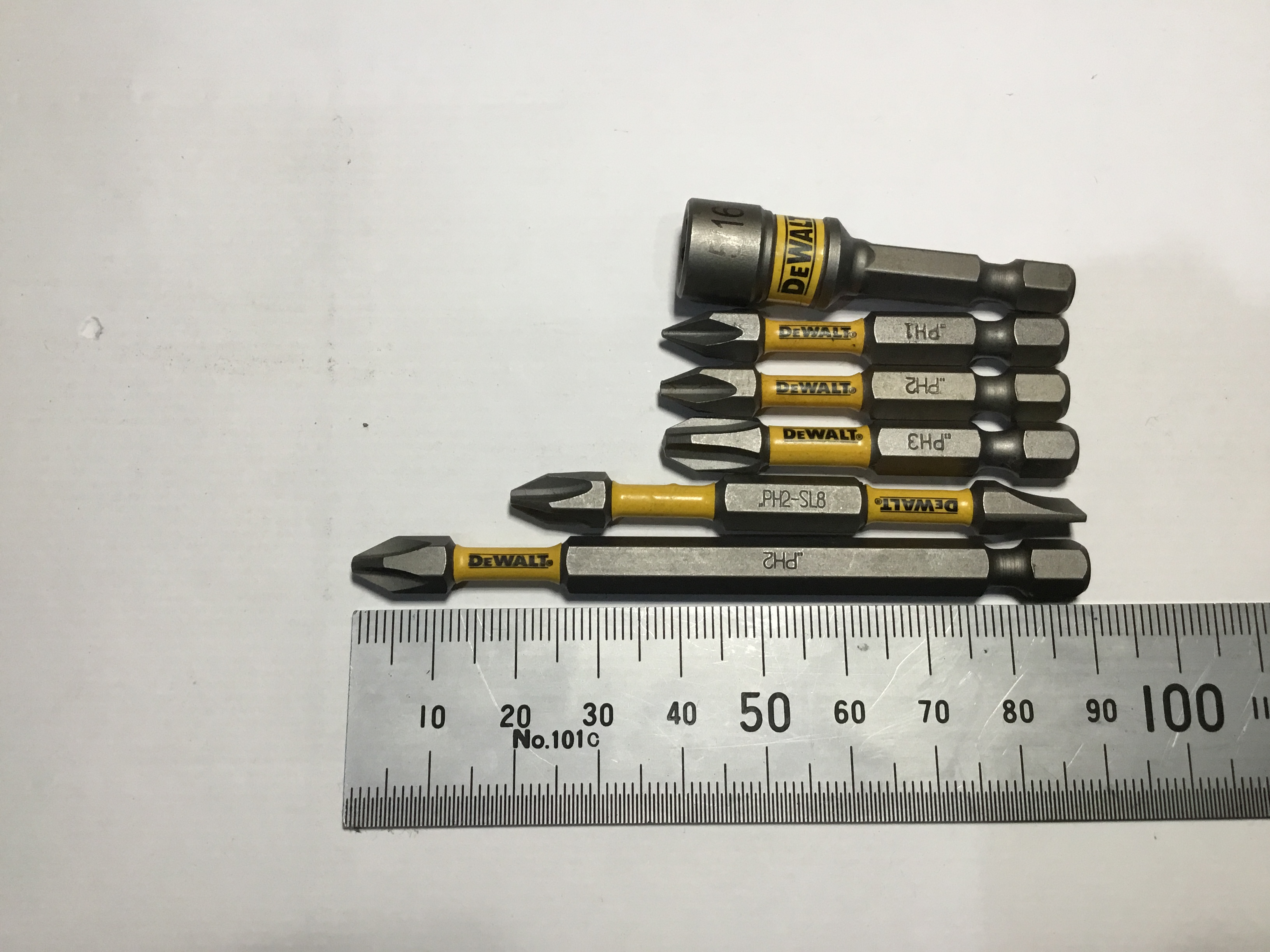 Bộ 6 Mũi Vít DeWalt Có Từ Nhập