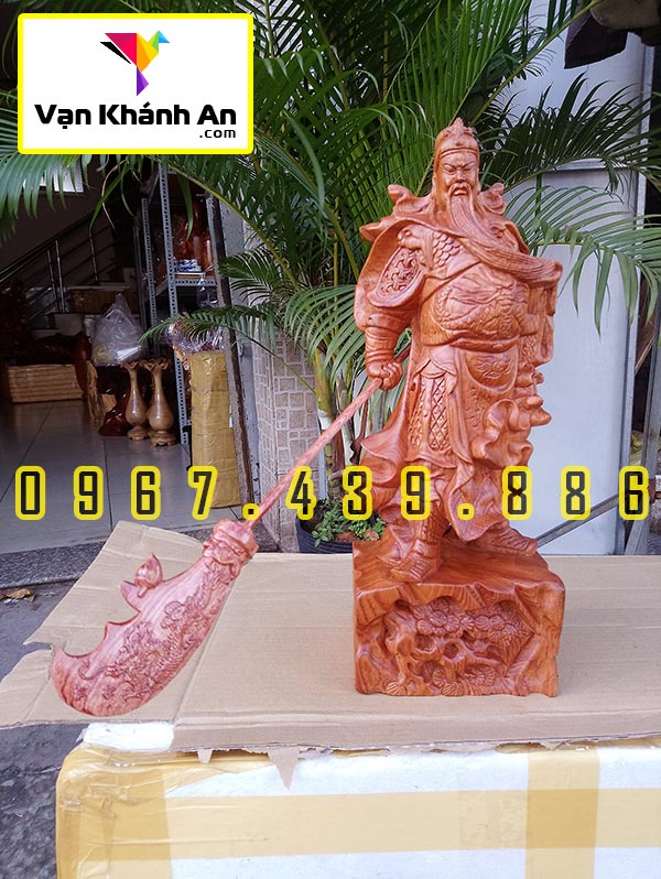 Tượng Quan Công gỗ hương cao 40cm