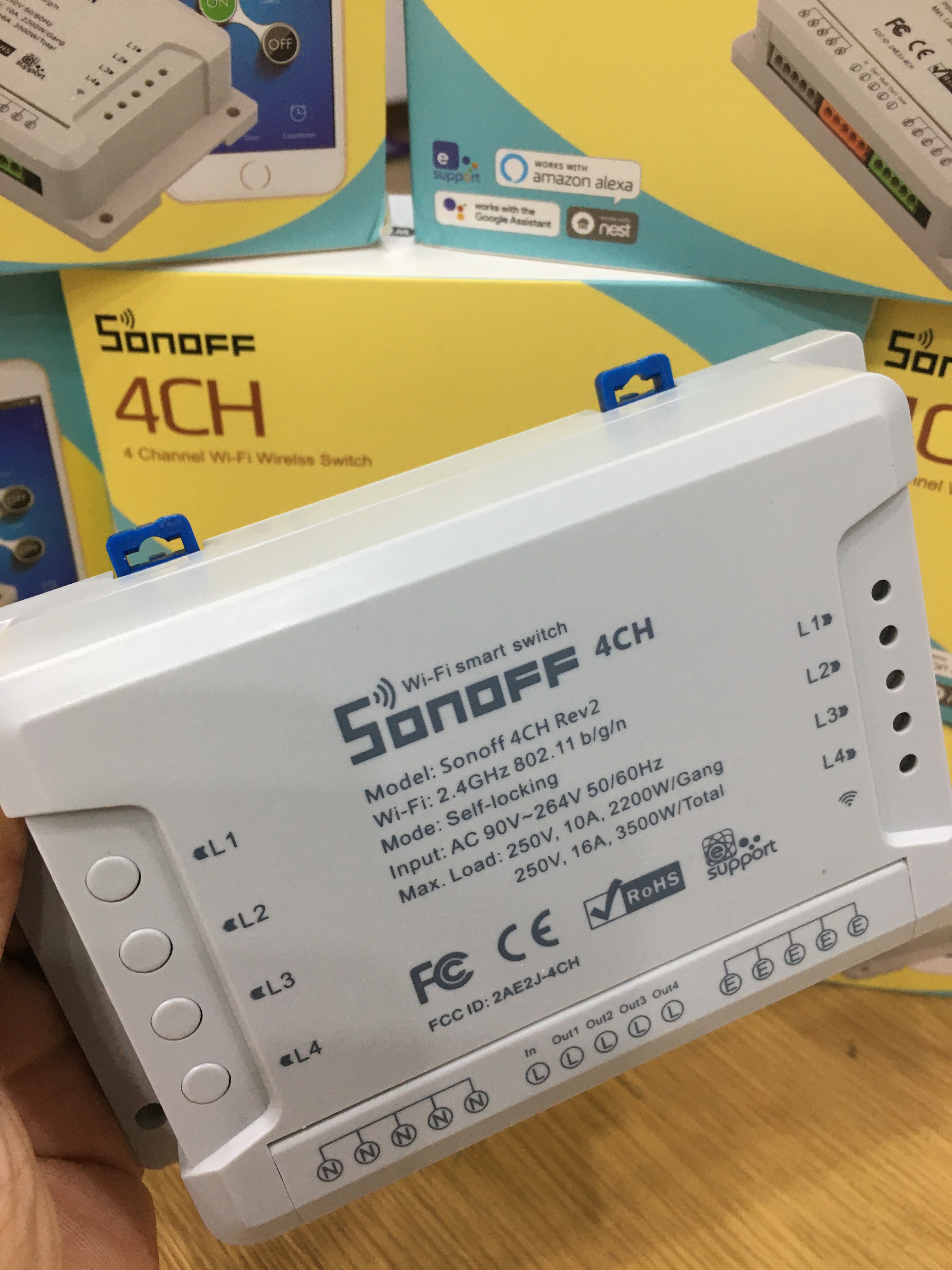 Công tắc thông minh 4 kênh Sonoff 4CH R2