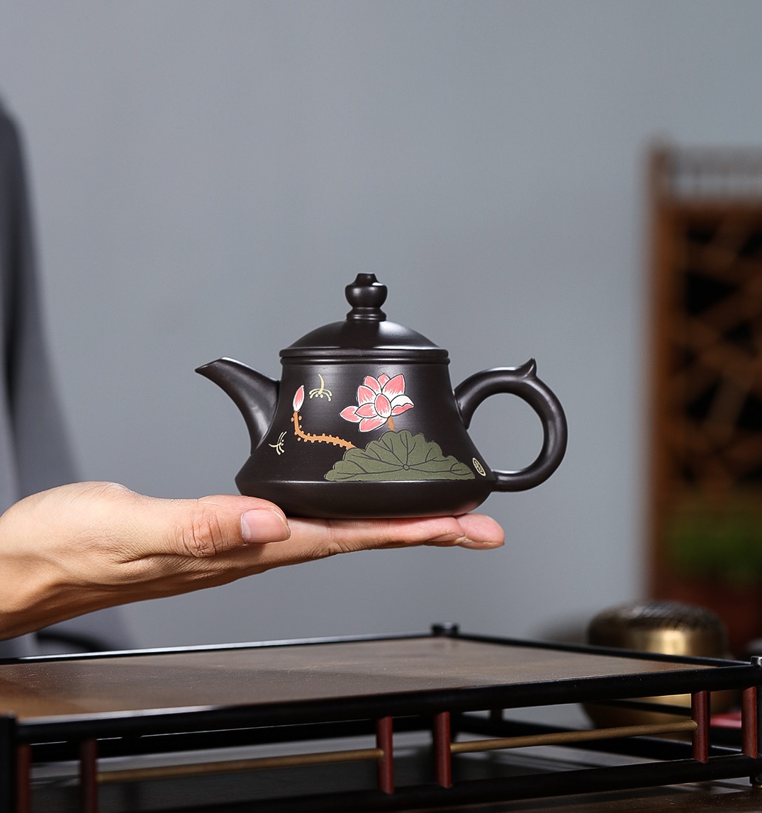 Ấm tử sa nghi hưng hà hoa ngọc điệp 240 ml