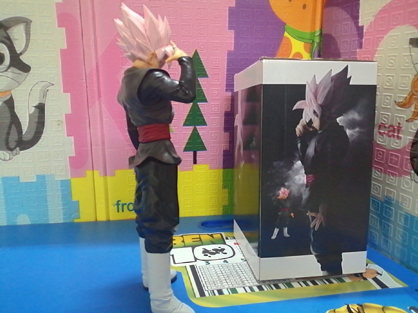 Mô hình Black Goku Rose cao 32 cm ( Dragon Ball Super )