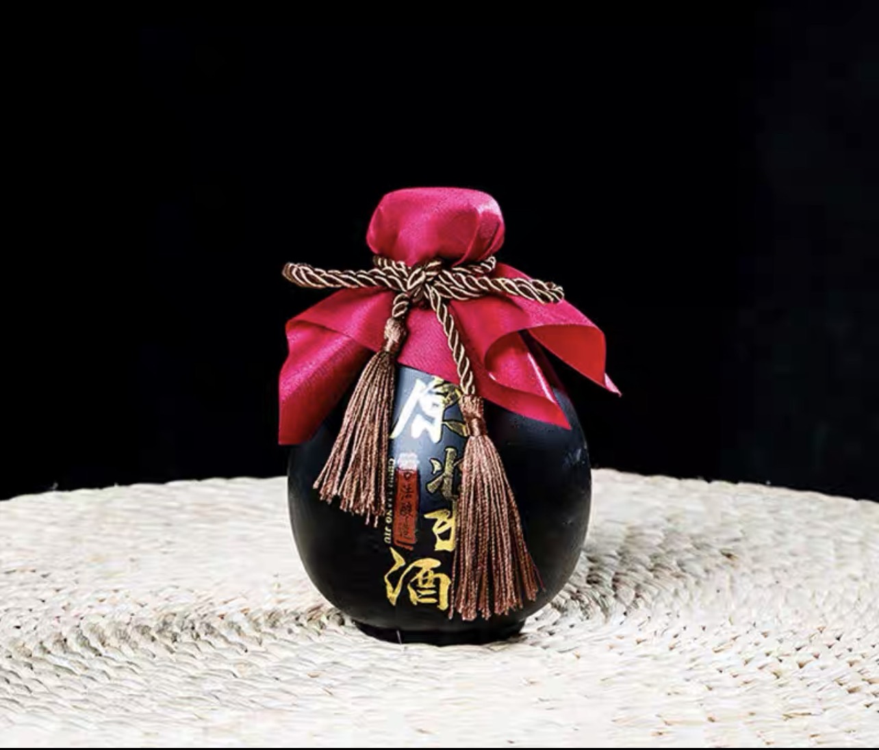 Bình ruou cổ trang