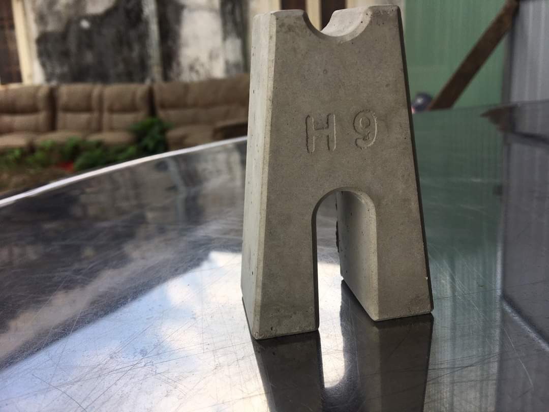 KHUÔN ĐÚC CON KÊ BÊ TÔNG H9 (9CM)