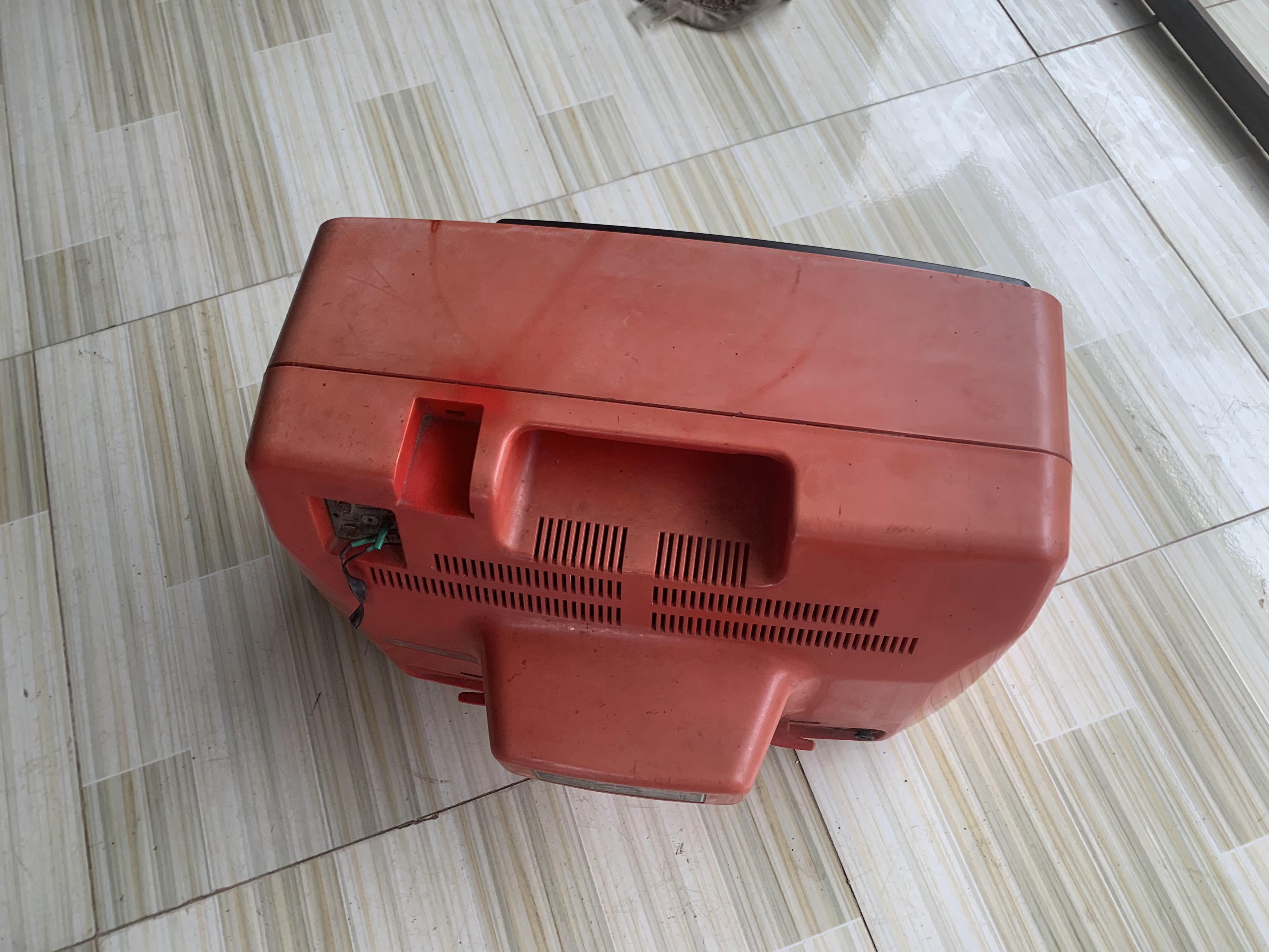Tivi trưng bày DECO xưa đỏ 14 in