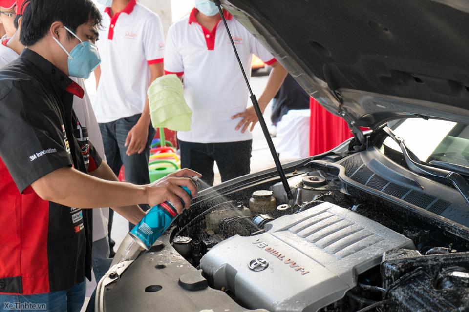 Tẩy rửa dầu mỡ động cơ 3M Foaming Engine Degreaser 08899