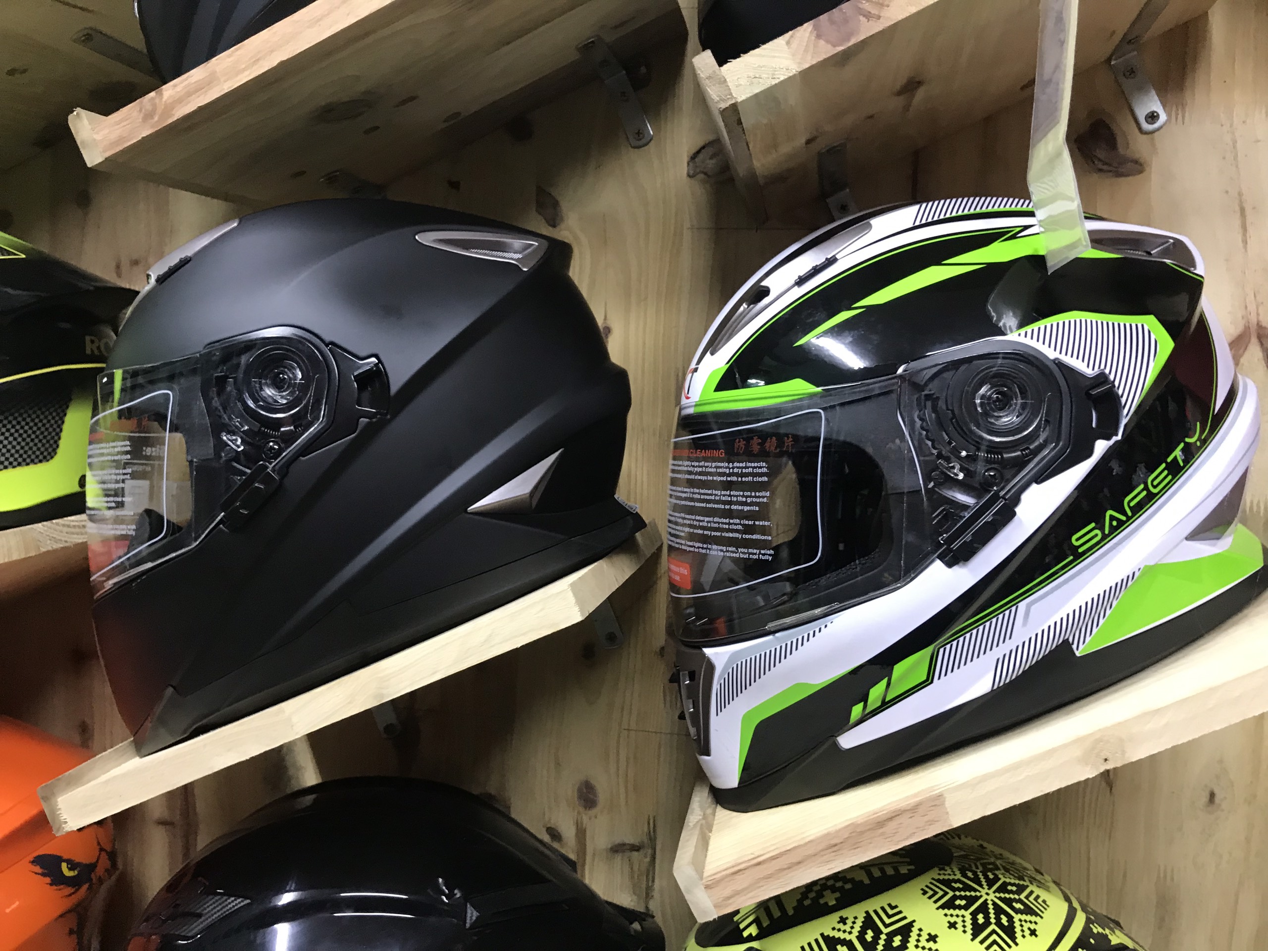 Mũ bảo hiểm fullface GXT 2018 không lật hàm