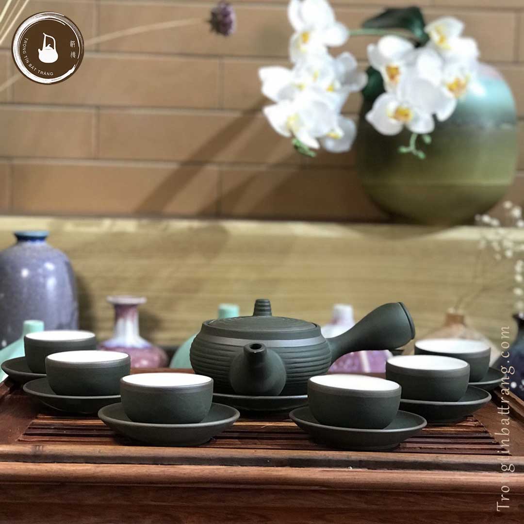 Bộ Ấm Chén Trà Đạo Tử Sa Bát Tràng Họa Tiết Kẻ Ngang Dáng Cái Liên Tử Quai Tống Dung Tích 250ml AVMT 62
