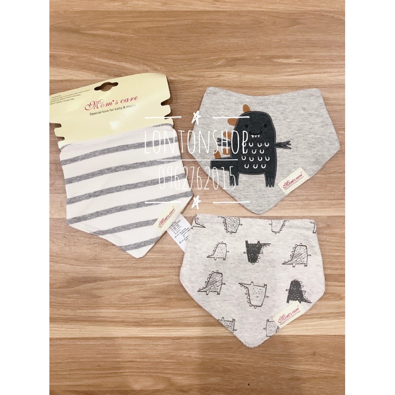 Set 3 yếm tam giác Momcare cho bé