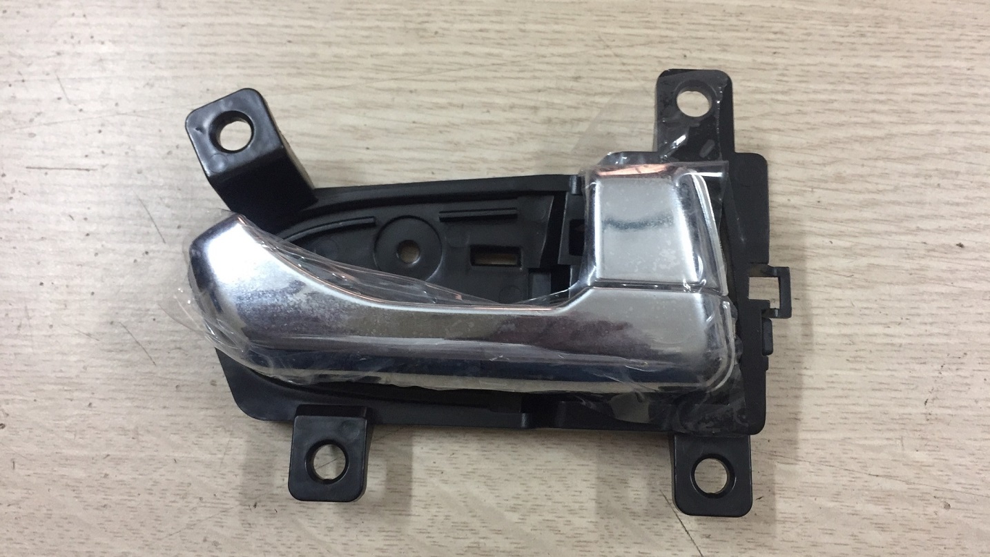 Tay mở cửa trong Kia Sportage 2011-16