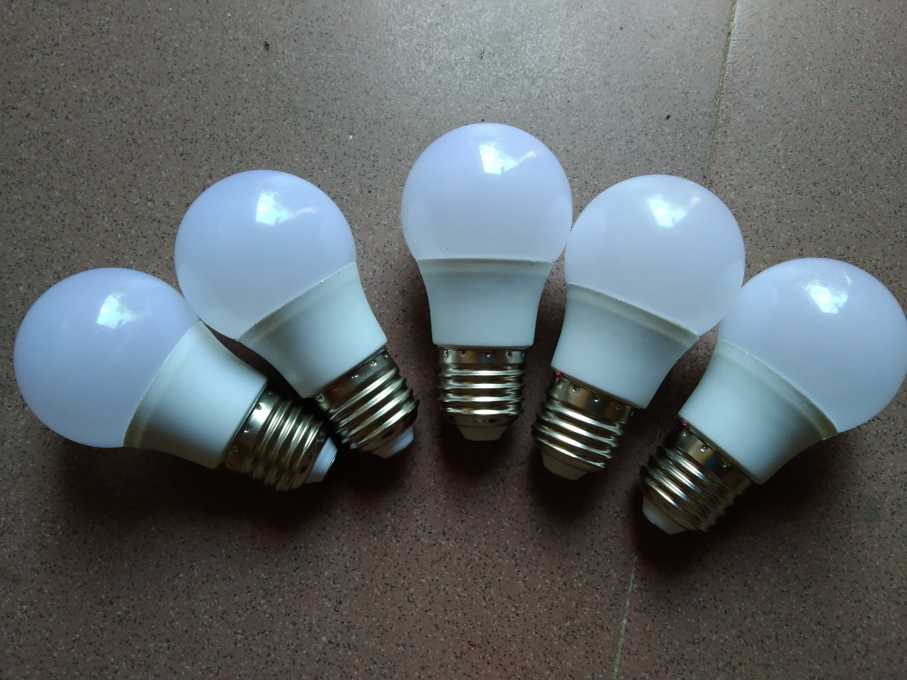BÓNG ĐÈN LED 3W (BÓNG KÍN)