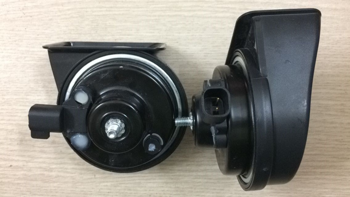 Còi sên Ford Everest