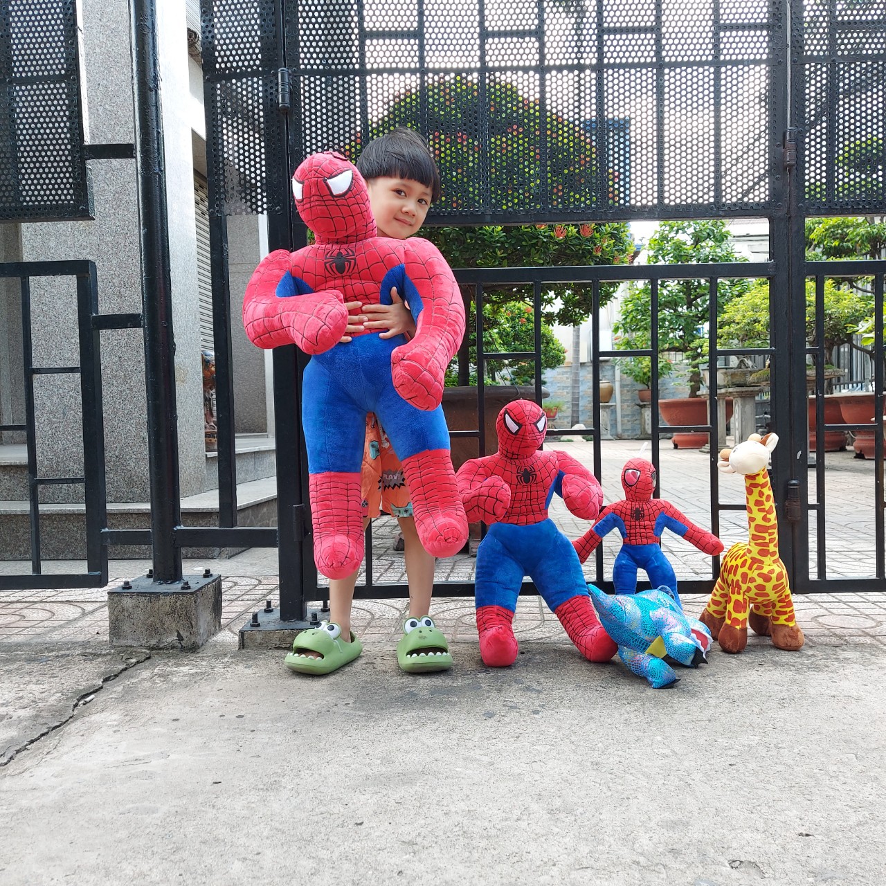Superman Spider-Man Stuffed Toy 75cm High Quality – Super Big, Super Soft Spider-Man Teddy Bear – a Gift That Will Make Your Baby Love It from the Very First Glance