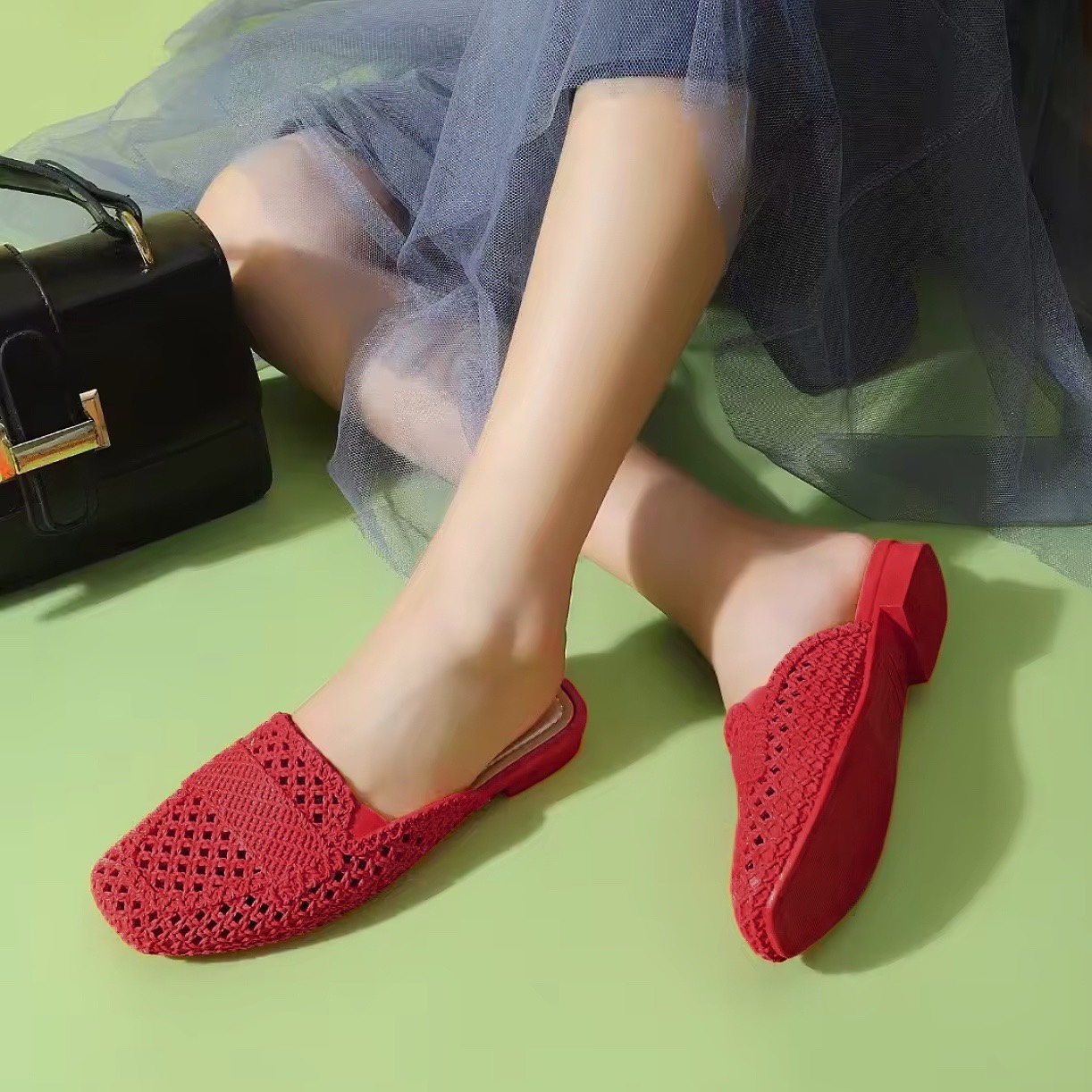 Giày sục nhựa lỗ tổ ong 2cm- Dép sục lười bít mũi nữ đi mưa chống nước S069
