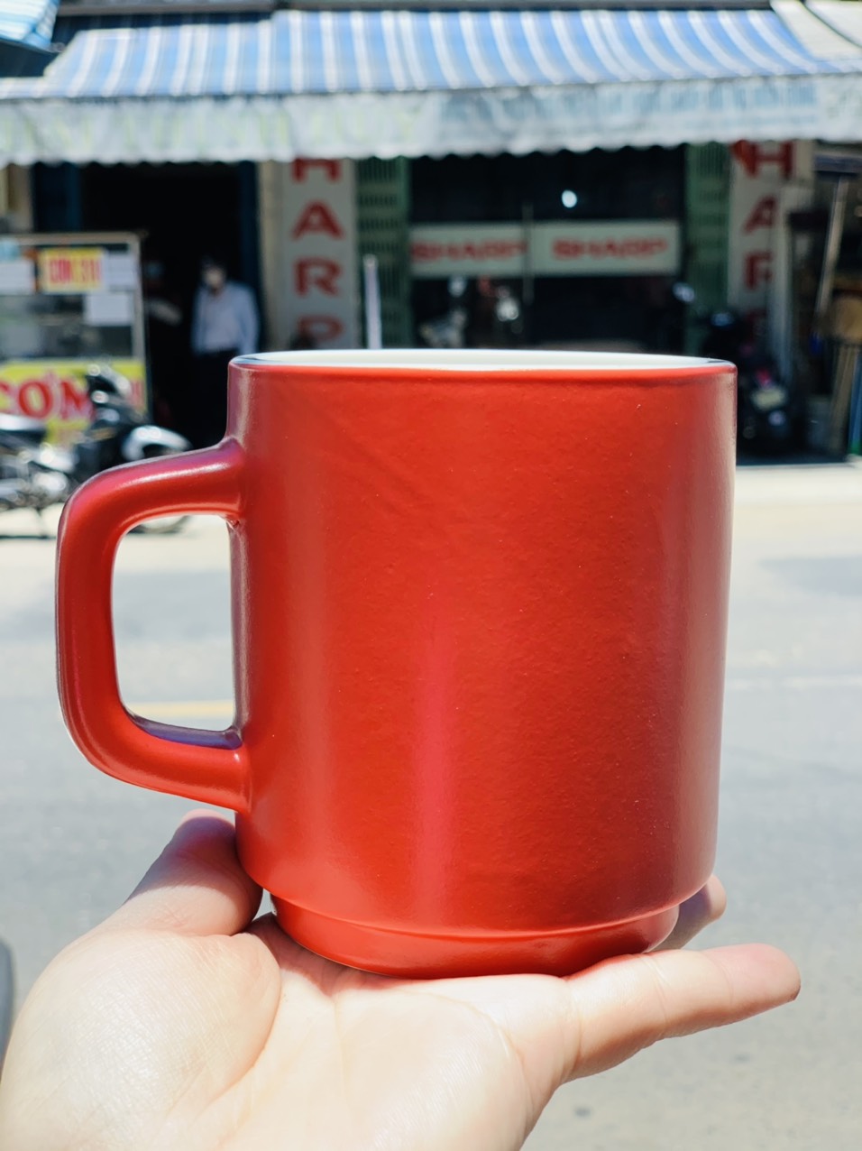 Cốc sứ có quai loại dày