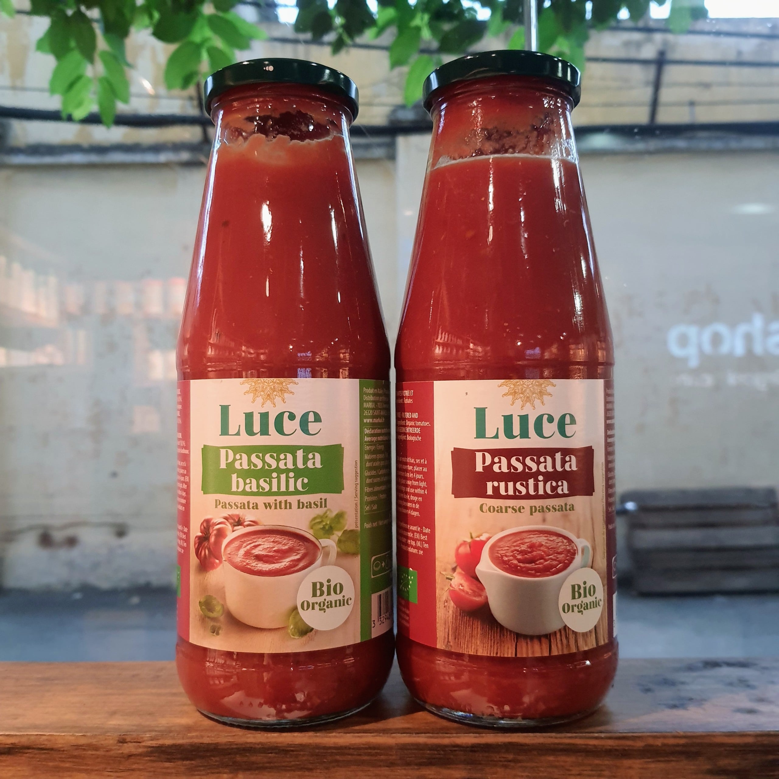 Sốt cà chua hữu cơ Passata Rustica Húng quế Basilic Luce 680g