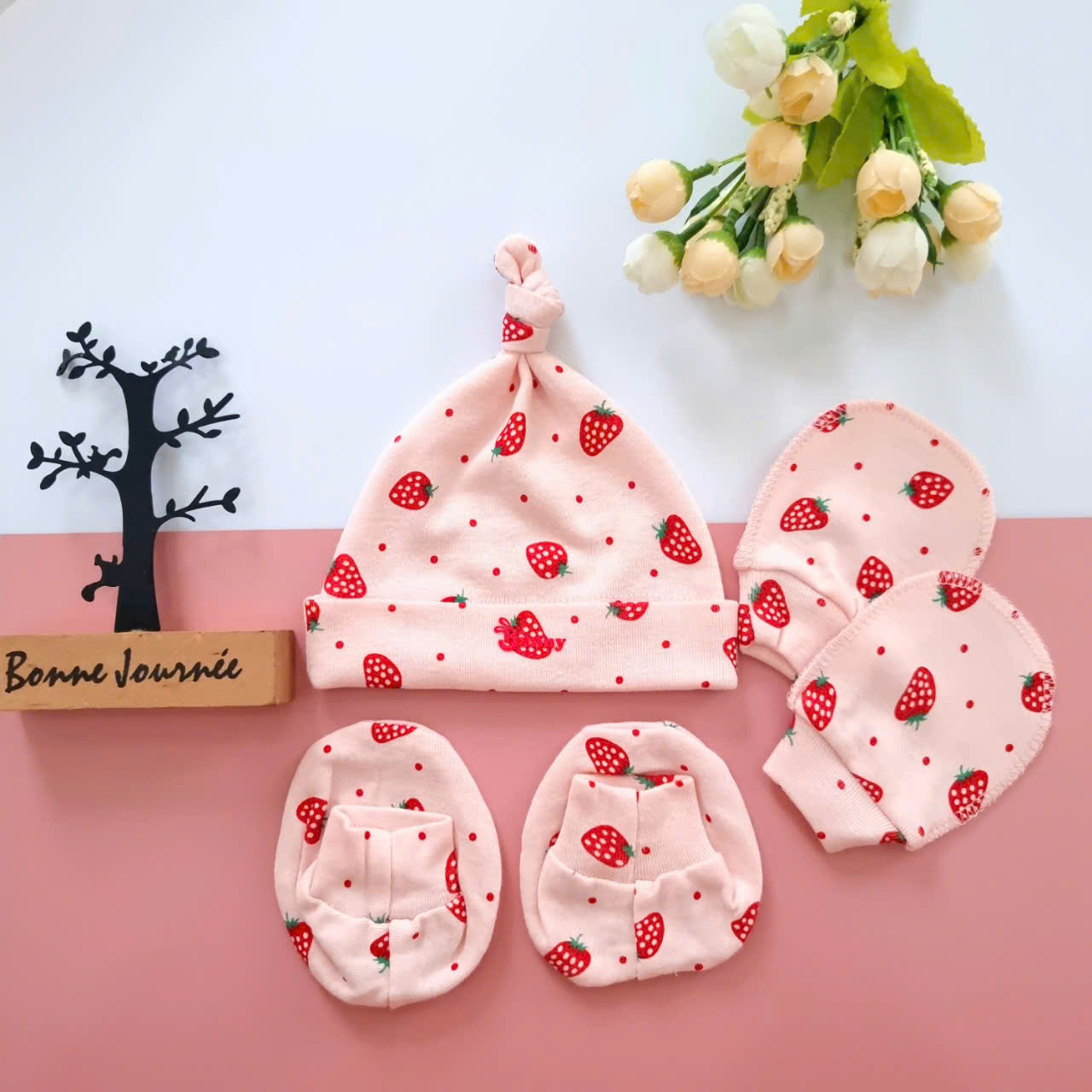 Set mũ + bao tay + bao chân sơ sinh chất đẹp BUNNY