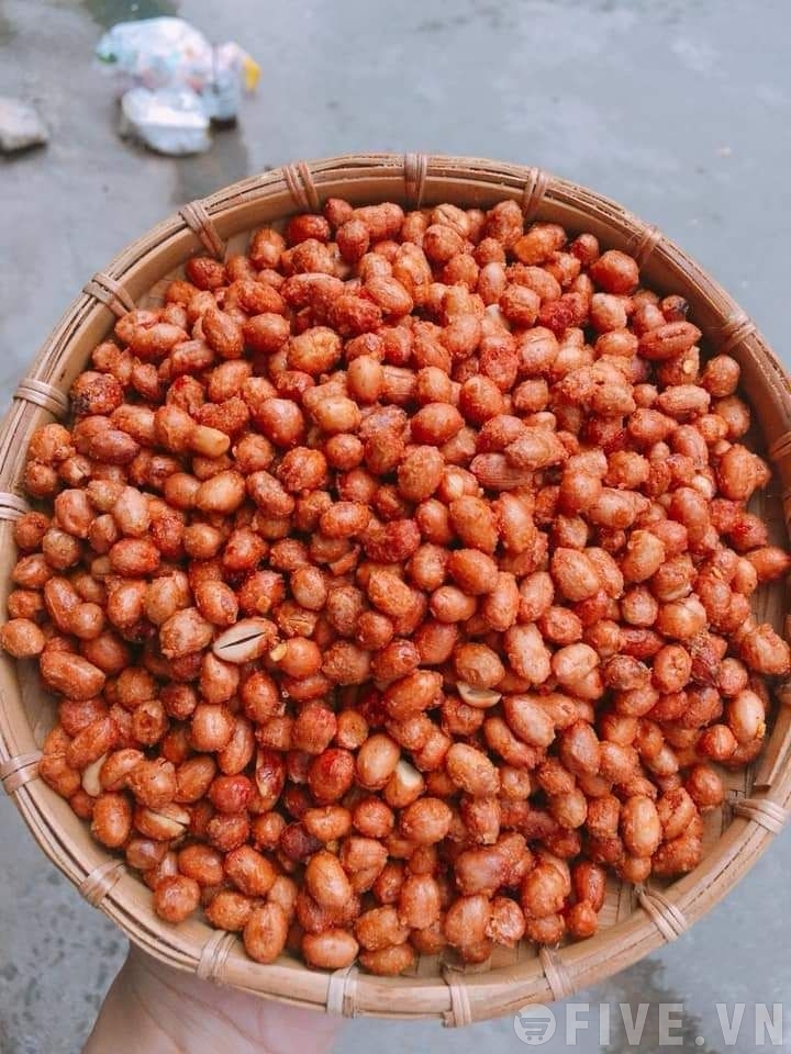 Đậu Phộng Tỏi Ớt Trai Đẹp 500G