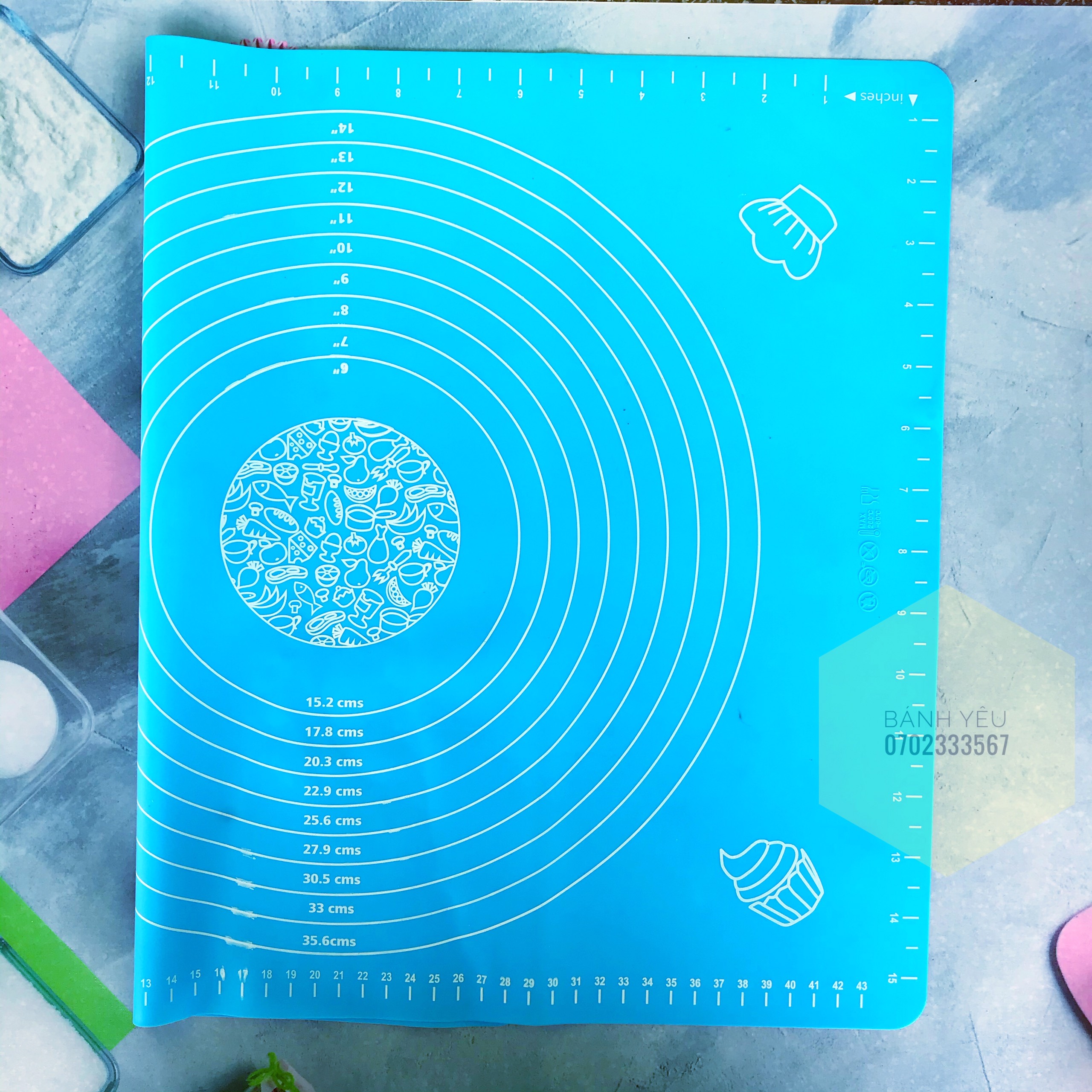 Miếng lót cán bột silicon - Chất liệu: Silocone - Màu sắc: màu hồng và xanh xinh xắn dễ thương nhưng SHOP GIAO MÀU NGẪU NHIÊN