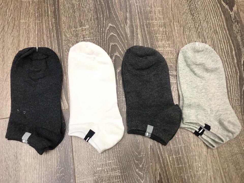 Tất Zara man