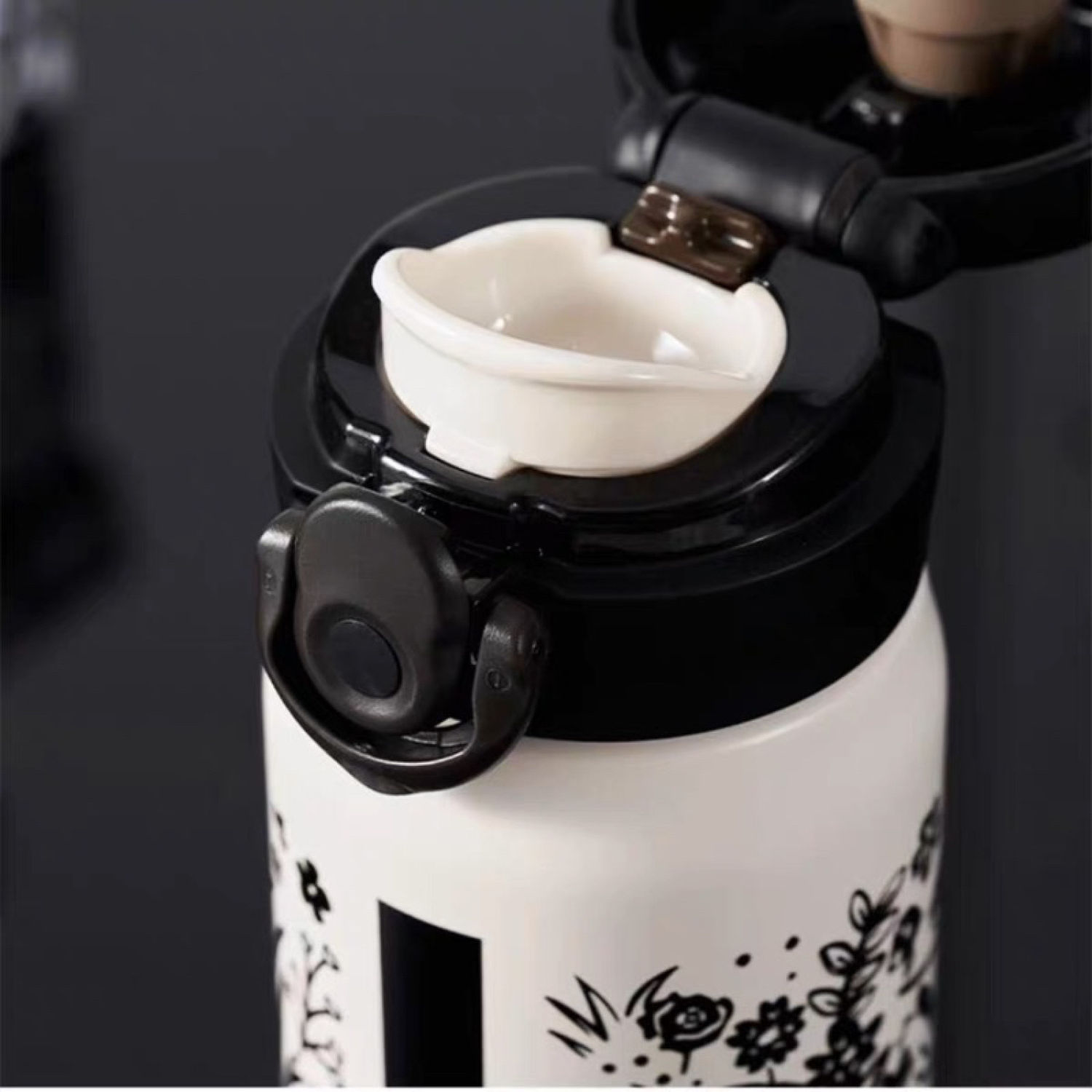Bình giữ nhiệt Starbucks Kate Spade Dung tích 500ml