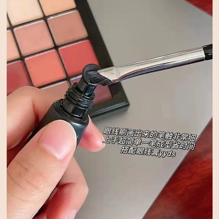 Set 2 cây cọ lưỡi liềm kẻ mắt