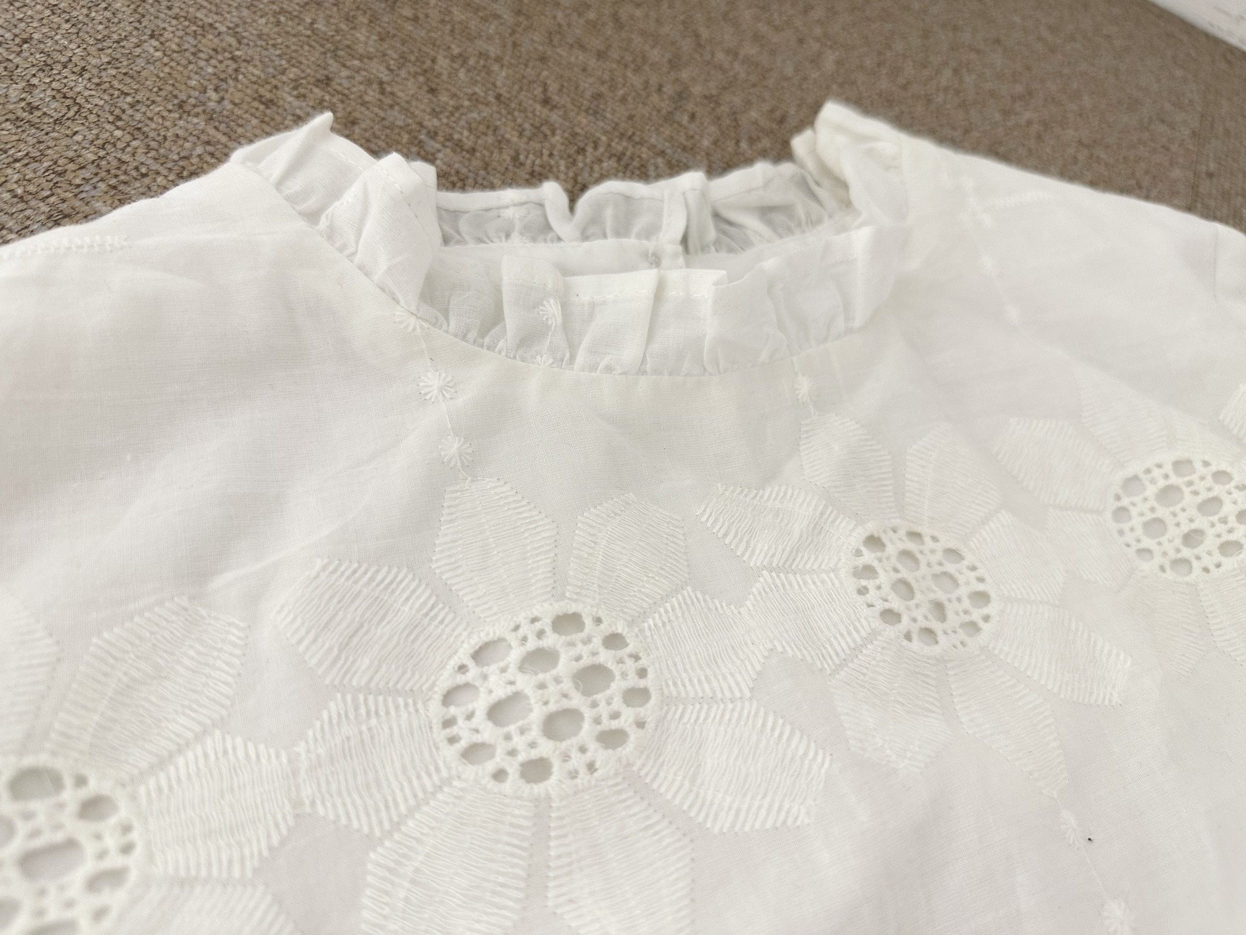 CATI Set thô ren thêu 1 màu trắng (897)