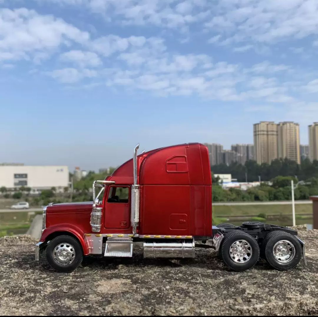 Xe mô hình đầu kéo container hợp kim 1:32