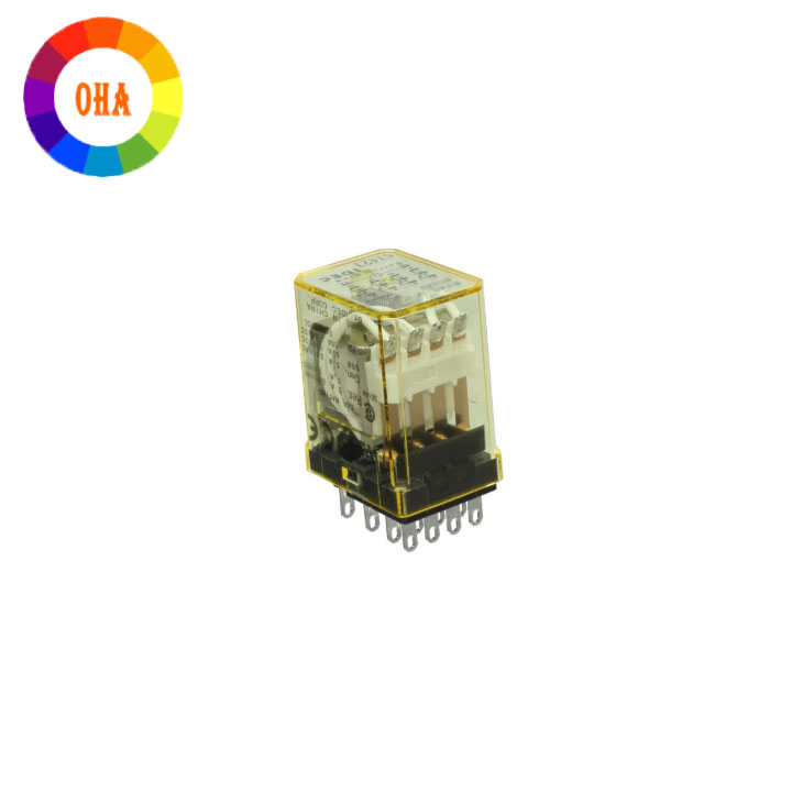 Rơ Le Trung Gian IDEC 24VDC