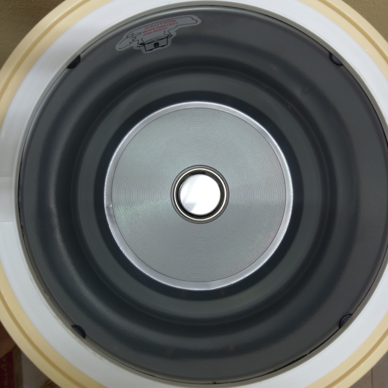 Nồi cơm điện Cuckoo 1.8 lít (6 người ăn) kèm xửng hấp