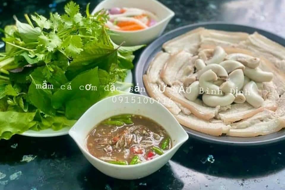 [HCM]MẮM CÁ CƠM BÌNH ĐỊNH ĐẶC SẢN XỨ NẪU 500gr