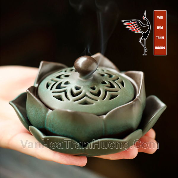 Lư xông trầm hương đỉnh đốt trầm hoa sen chất liệu gốm men xanh ngọc cao cấp