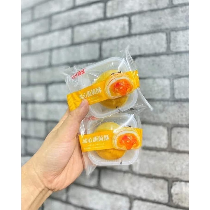(1 cái ) bánh trứng  muối tan chảy