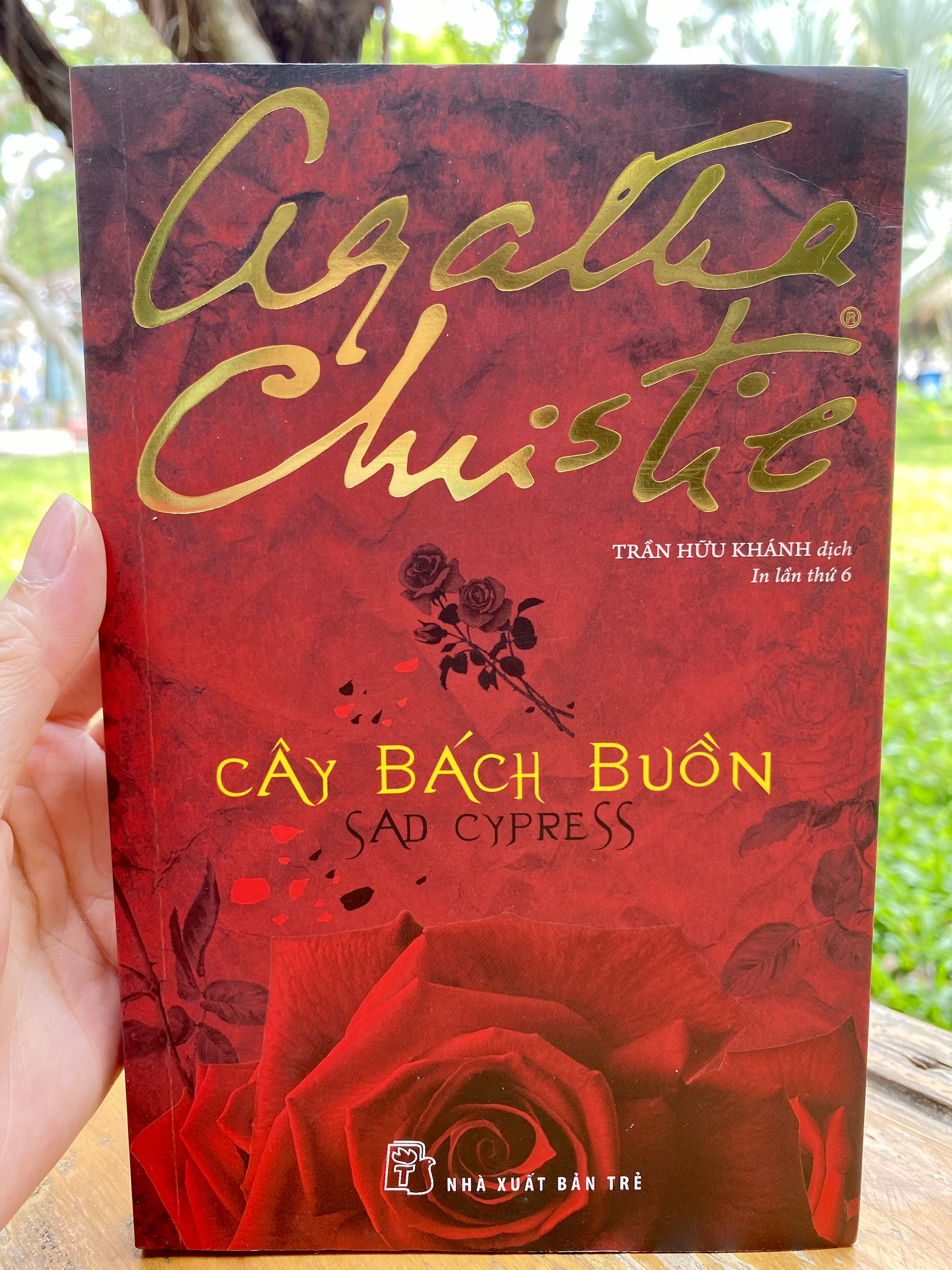 Cây Bách Buồn - Agatha Christie